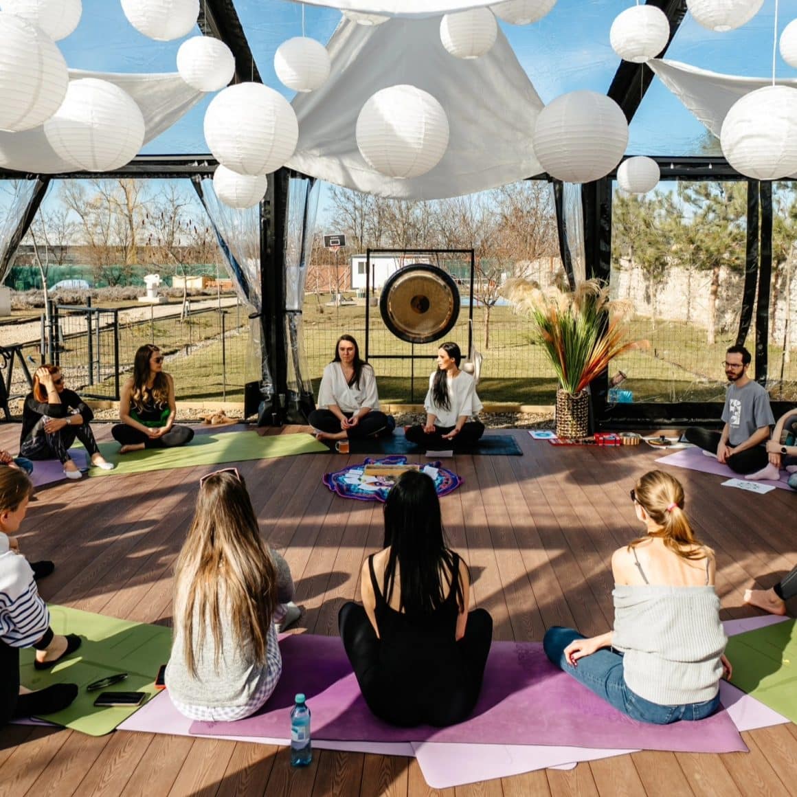 Retreat Urban de Yoga și Meditație în București – Weekend de Resetare